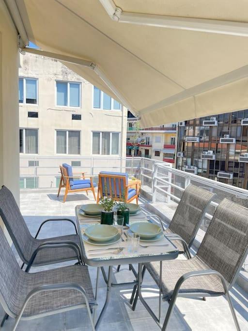 Domus City Apartment With Wonderful Balcony Салоники Экстерьер фото